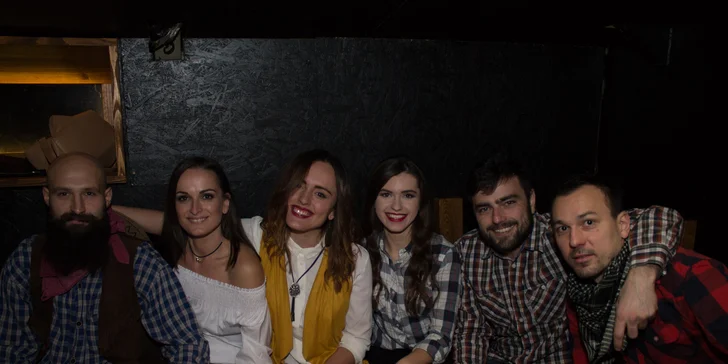 Silvestrovská party na na lodi! Žúr na Dunaji aj s DJom, barom a občerstvením!