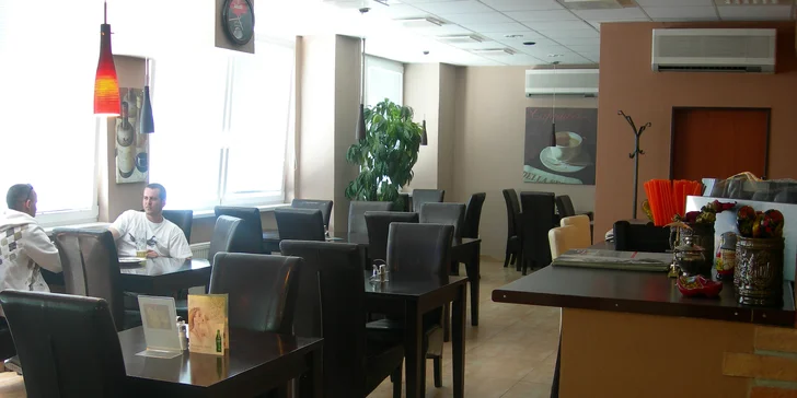 Otvorený voucher na konzumáciu jedla a nápojov v hodnote 30 € v reštaurácii Doovdee - platí aj na rozvoz k vám domov!