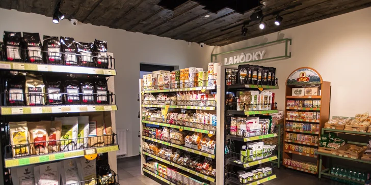 Polievka s vegan kuskusovým šalátom a s kávou alebo čajom