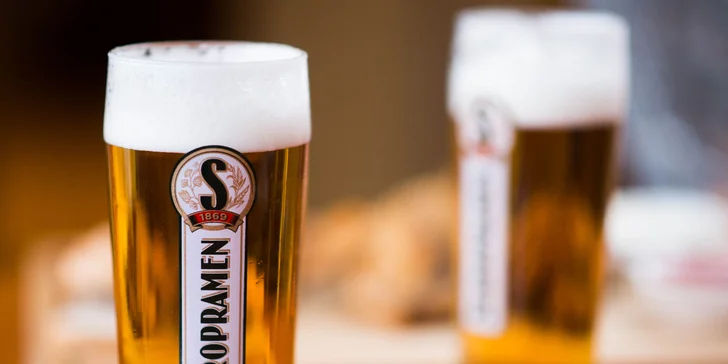 Grilované špeciality a pochúťky s dvoma veľkými pivami