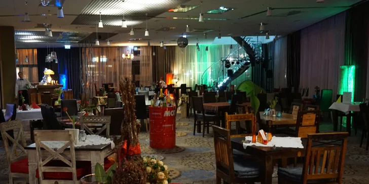 Luxus, umenie, dizajn, profi služby, špičková gastronómia a to všetko pod jednou strechou! Nezmeškajte príležitosť unikátnej dovolenky pre dvoch!