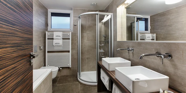 Relax v Baťovom kraji - moderné ubytovanie s raňajkami v hoteli Morava Garni