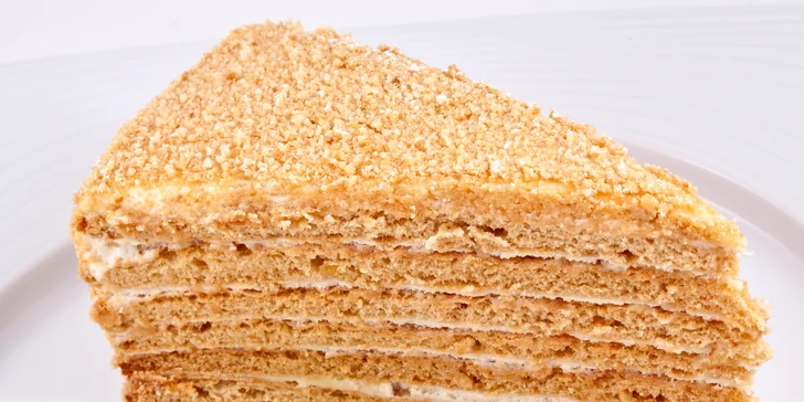 Dezert podľa vlastného výberu s espressom ALEBO cappuccinom