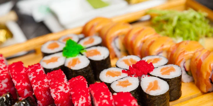 XXL sushi menu (36 kúskov) v ázijskej reštaurácii Avion Sunshine