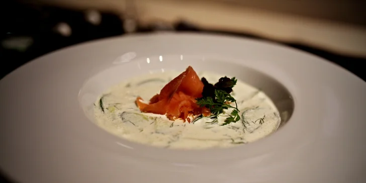 Tasting menu pre 2 osoby alebo grécky šalát a fresh