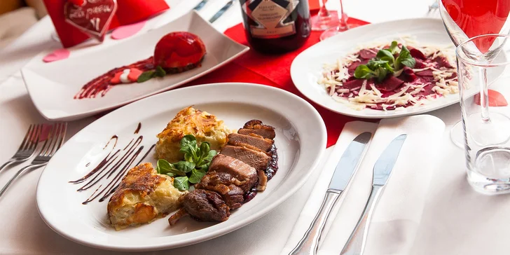 Trojchodové menu s fľašou prosecca pre 2 osoby v hoteli Pressburg