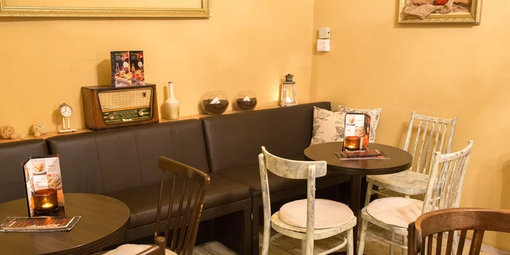 Čerstvé panini s džúsom alebo čajom v Grand caffe