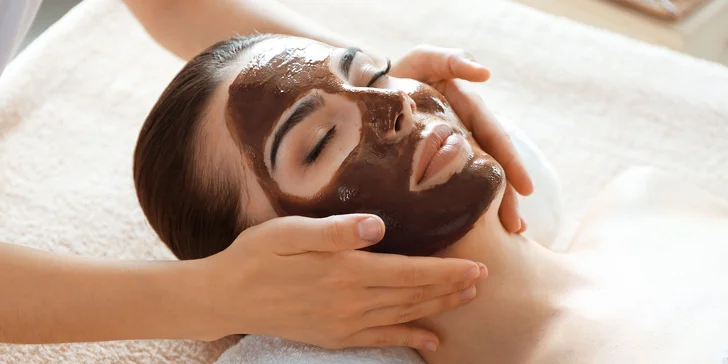 Čokoládová masáž tváre a dekoltu či levanduľový masážny balíček
