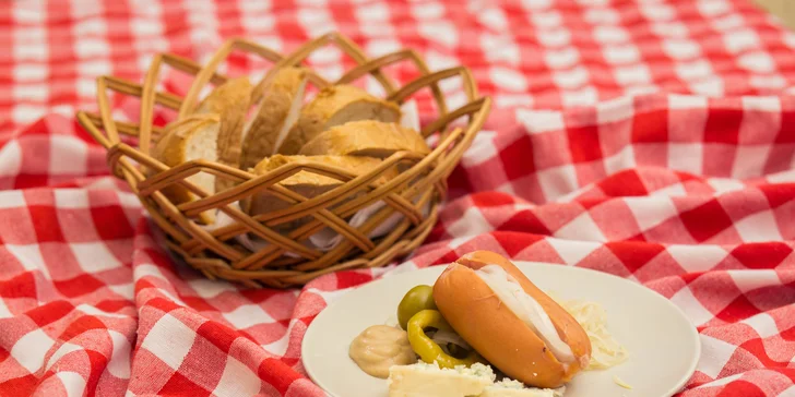 Vstupenka na Country bál Bumerang - menu v cene!
