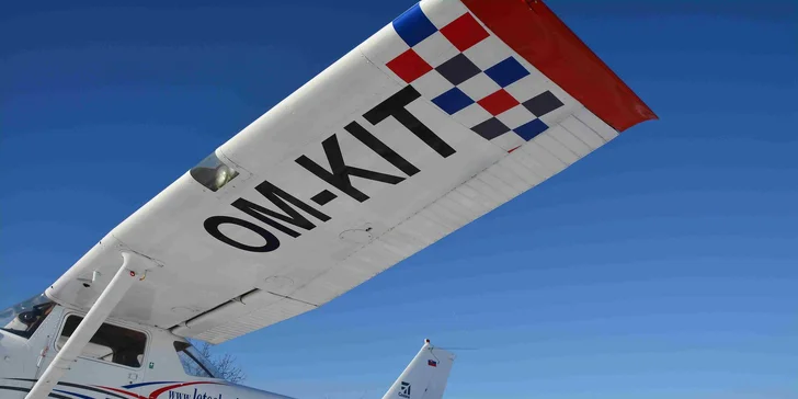 Let lietadlom Cessna 150 alebo Viper SD4 s možnosťou pilotovania na skúšku