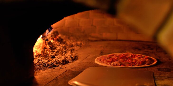 Donáška alebo take away: Pizza pečená na dreve