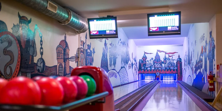 Bowling a k tomu pivné pochutiny alebo pečené bavorské koleno