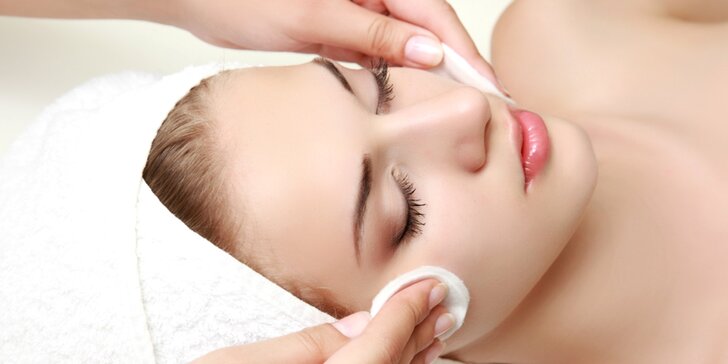 Ošetrenia tváre s možnosťou masáže či líčenia