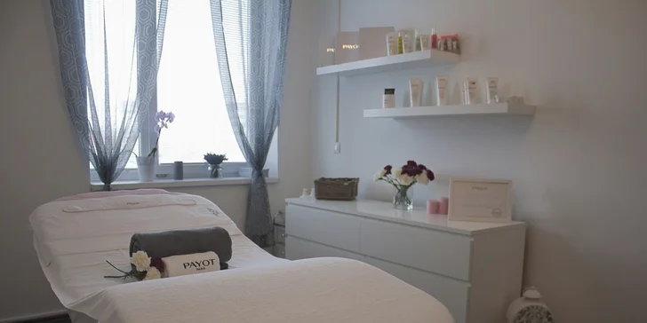 Lash&Lifting kúra: vytočenie rias so špeciálnymi natáčkami