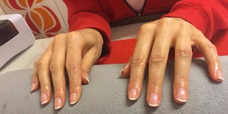 Klasická alebo japonská manikúra, alebo Shellac lakovanie