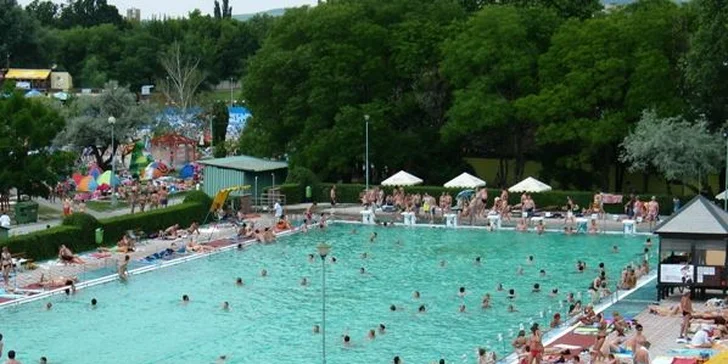 Pobyt na Termálnom kúpalisku v Štúrove Apartmány LUX***- Komfort pre dvoch