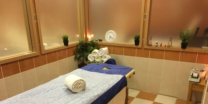 Masáž chrbta a šije, celých dolných končatín alebo chodidiel