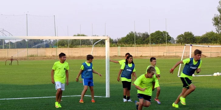 Dobrodružné loptové hry a futbalový kemp v Zemnom — J4K brankársky kemp v Zemnom