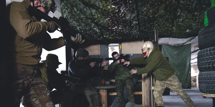 Zombie night laser wars s komparzistami pre 6 hráčov