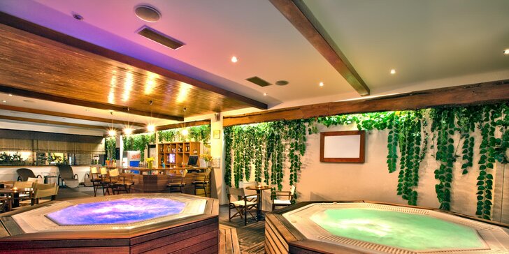 Kontakt Wellness Hotel**** s exkluzívnym bazénovým a wellness svetom