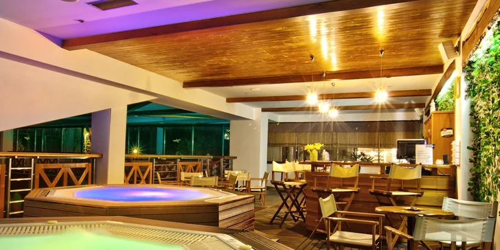 Kontakt Wellness Hotel**** s exkluzívnym bazénovým a wellness svetom