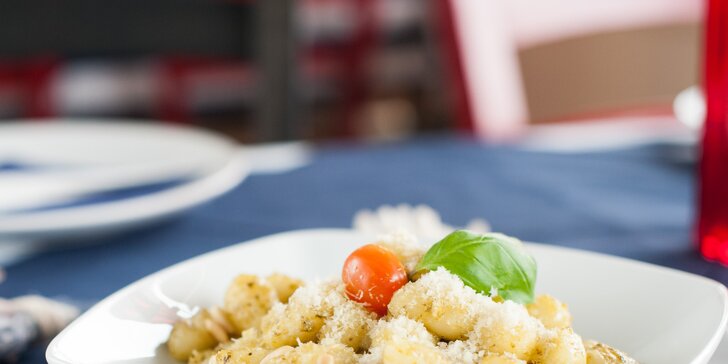 4 druhy cestovín a dezert v talianskej reštaurácii Luna Rossa