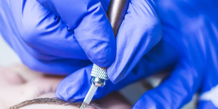 Permanentný make up obočia a pier v Salóne Wanda