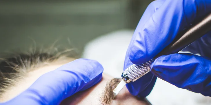 Permanentný make up obočia a pier v Salóne Wanda