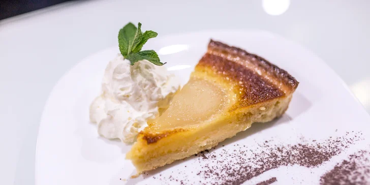 Cheesecake alebo proteínové palacinky s espressom