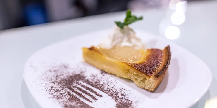 Cheesecake alebo proteínové palacinky s espressom