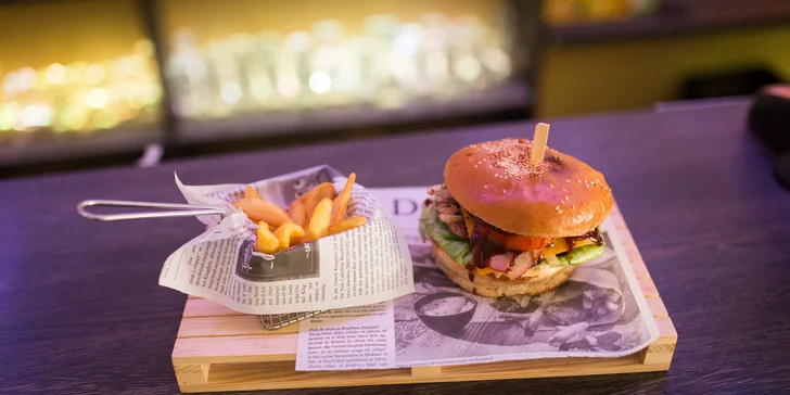 Texas burger s hranolčekmi pre milovníkov chutnej klasiky