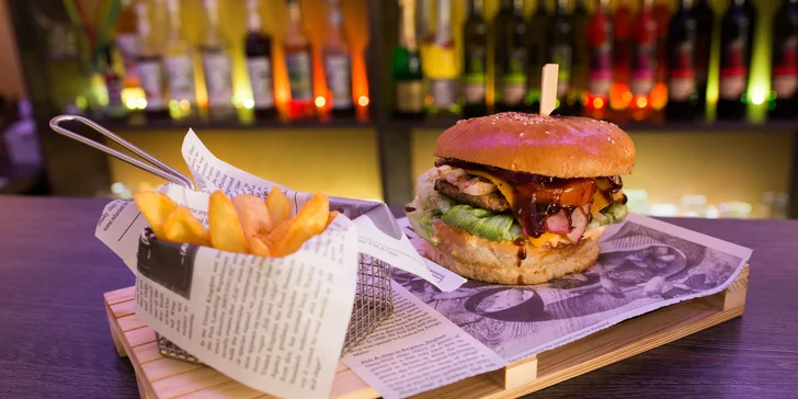 Texas burger s hranolčekmi pre milovníkov chutnej klasiky