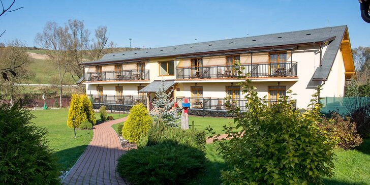 Vychýrený rodinný Sojka Resort v prostredí Liptova s neobmedzeným wellness alebo vstupom do Tatralandie alebo Bešeňovej