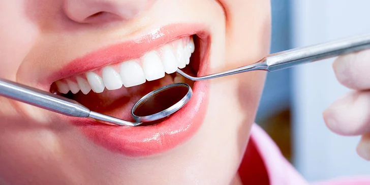 Dentálna hygiena a bielenie zubov lampou Zoom! Darček medzizubná kefka!