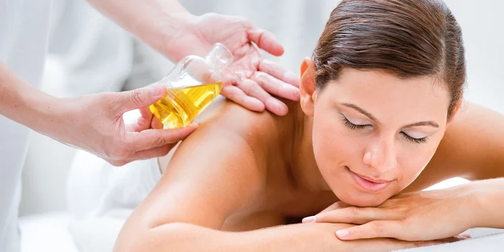 Uvoľňujúca alebo aromatická olejová masáž