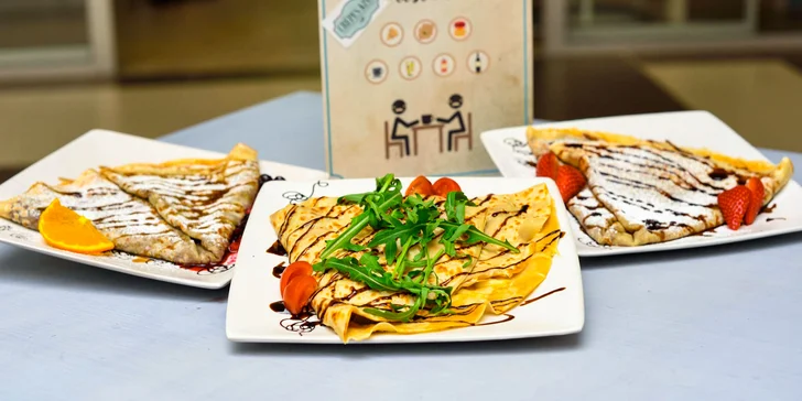 Sladké i slané palacinky s kávou či čajom