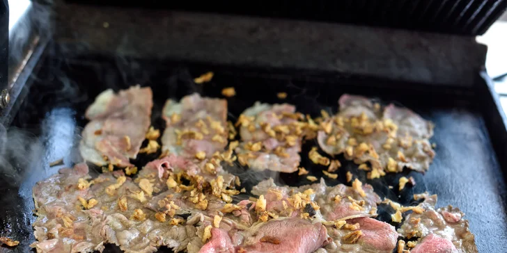 Roastbeef Burger zo 100 % hovädziny v centre mesta