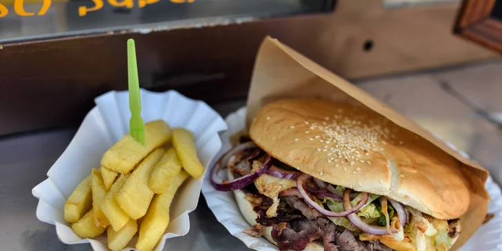 Roastbeef Burger zo 100 % hovädziny v centre mesta