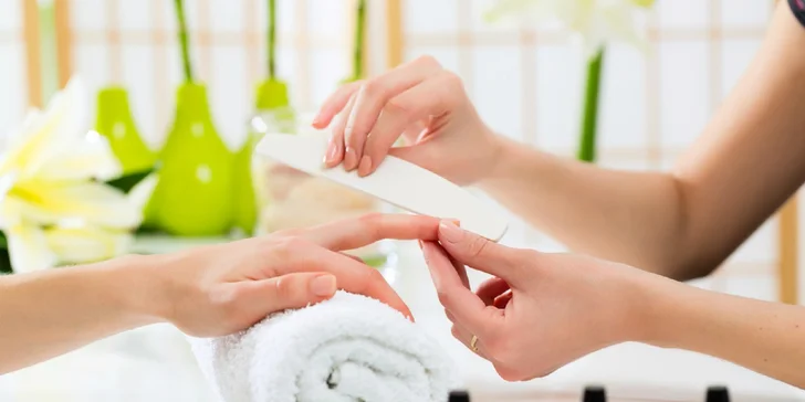 Wellness manikúra, japonská manikúra alebo gél lak manikúra