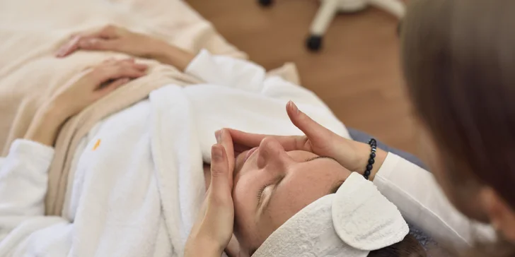 Skrášlenie od hlavy až po päty: pleť, vlasy i nechty