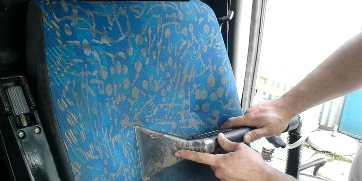 Tepovanie vozidla s dezinfekciou interiéru a klimatizácie ozónom