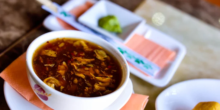 4-chodové ázijské menu pre dvoch v Avione