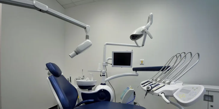 Komplexný vstupný stomatologický balíček či dentálna hygiena s pieskovaním