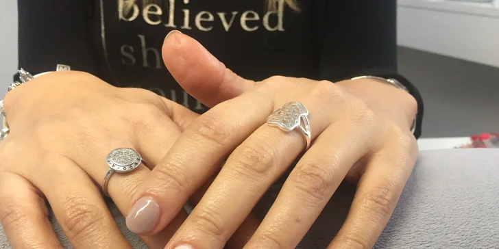 Klasická alebo japonská manikúra, alebo Shellac lakovanie