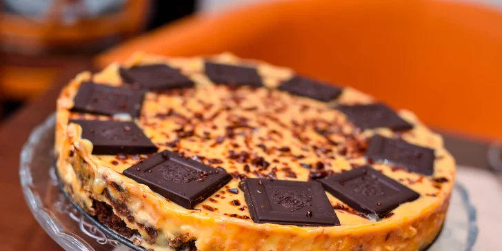 Káva alebo čaj s domácim bezlepkovým cheesecakeom
