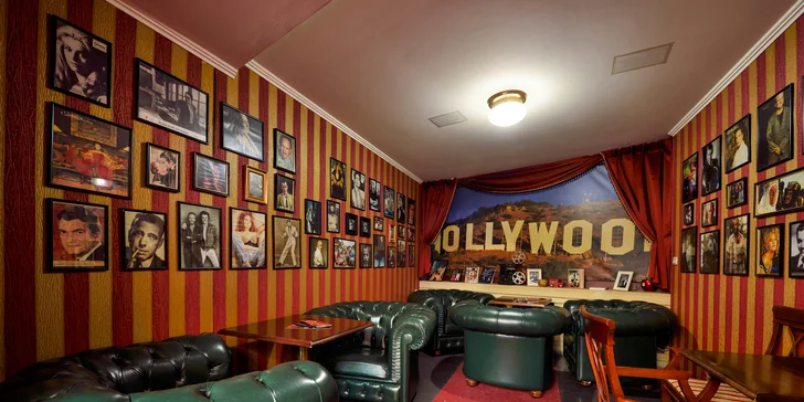 Káva s koláčom v hollywoodskej kaviarni Film Café!