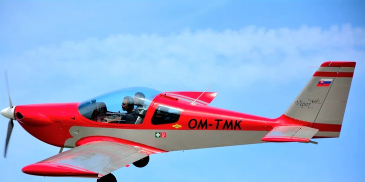 Let lietadlom Cessna 150 alebo Viper SD4 s možnosťou pilotovania na skúšku
