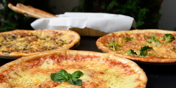 2x alebo 3x PIZZA + 4ks PIZZA štangle