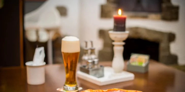Pizza podľa vlastného výberu spolu s nápojom