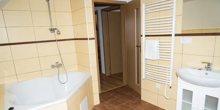 Luxusná chata pre 9 až 14 osôb s 50% zľavou na nový špičkový wellness v Penzióne Ferrata*** pod Martinskými hoľami